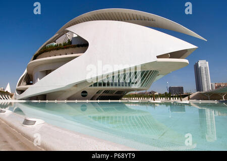 14. Oktober 2009 - Valencia, Spanien - Der Palau de les Arts Reina Sofia, Teil des Architekten Santiago Calatrava ist Ciudad de les Arts i Ciences/Ciudad de l Stockfoto