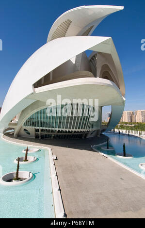 14. Oktober 2009 - Valencia, Spanien - Der Palau de les Arts Reina Sofia, Teil des Architekten Santiago Calatrava ist Ciudad de les Arts i Ciences/Ciudad de l Stockfoto