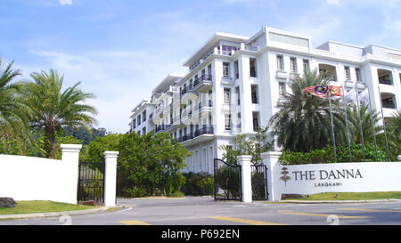 PULAU Langkawi, Malaysia - APR 4 2015: Vordere Tor der DANNA Luxushotel auf der Insel Langkawi mit schöner Dekoration und Stil. Stockfoto