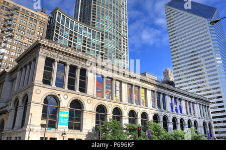 Chicago, Illinois, USA - Juni 22, 2018 - Das Äußere des Chicago Cultural Center an der alten öffentliche Bibliothek der Stadt Chicago Gebäude Stockfoto