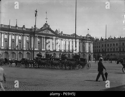 19 juillet 1899 - La Place du Capitole. Plakette - bromure gйlatino nйgative au d'Argent, Format 9 x 12 cm. Inschrift sur Briefumschlag: "Le Capitole Toulouse: 19. juillet 1899 app. Zion pl. Jougla Rose' Stockfoto