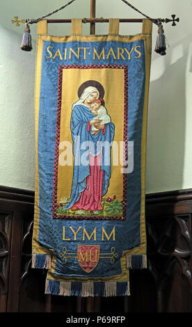 Saint Mary's Lymm, Mütter Union Banner, 46 Pfarrhaus Ln, Warrington, Cheshire, North West England, UK, WA13 0AL Stockfoto