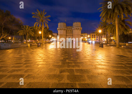 Serrano Türme altes Stadttor von Valencia am Abend Zeit, Spanien, Europa Stockfoto