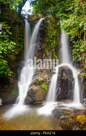 Die wunderschönen Wasserfälle Chorro las Yayas, Provinz Cocle, Republik Panama. Stockfoto