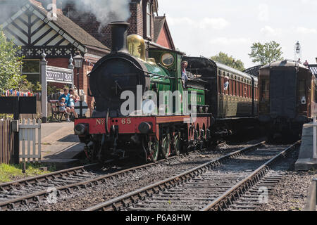 South Eastern & Chatham Eisenbahn Wainwright Klasse O 1 Dampflok an der Sheffield Park Station Stockfoto