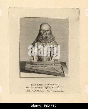 Barbara Urselin, Augsburg, Ehefrau von Michael Vanbeck, behaarte Frau, in London und in Europa von ihrem Mann in der Mitte des 17. Jahrhunderts ausgestellt, aus einer knappen Drucken. Portrait von haarigen Frau spielt ein Musikinstrument. Kupferstich von Richardson's 'Porträts illustrieren Grangers biographische Geschichte Englands", London, 1792 - 1812. Von William Richardson, printseller, London, veröffentlicht. James Granger (1723-1776) war ein englischer Pfarrer, Biograf und Drucken Sammler. Stockfoto