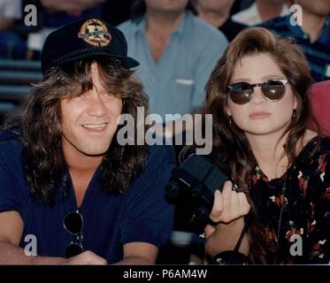 Eddie Van Halen & Frau Valerie Bertinelli 1992 Foto von John Barrett-PHOTOlink.net/MediaPunch Stockfoto