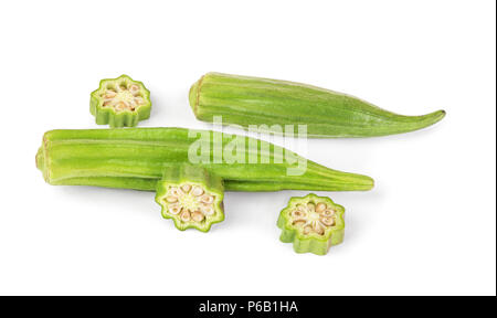 Frische Okra Gemüse auch als Lady's Finger auf weißem Hintergrund bekannt Stockfoto