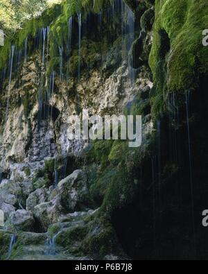 Spanien. Kastilien-La Mancha. Provinz Cuenca. Quelle des Flusses Cuervo. Naturpark der Serrania Cuenca. Stockfoto