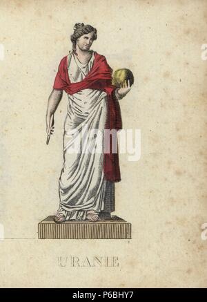 Urania, griechische Muse der Astronomie, mit Kugel und Kompass. Papierkörbe Kupferstich gestochen von Jacques Louis Konstante Lacerf nach Illustrationen von Leonard Defraine aus 'La Mythologie en Estampes' (Mythologie in druckt oder die Zahlen der sagenumwobenen Götter), Chez S. Blanchard, Paris, c 1820. Stockfoto