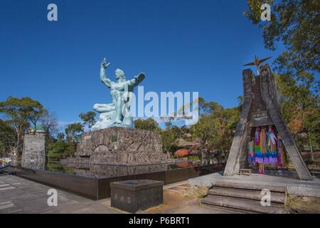 Japan, Kyushu, Nagasaki City, Atombombe, Nagasaki Peace Memorial (heiwa Kinenzou), Origami Stockfoto