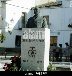 FRANCO Bahamonde, Francisco. MILITAR Y POLITISCH ESPAÑOL. EL FERROL 1892 - 1975. JEFE DE ESTADO ESPAÑOL 1939-1975. MONUMENTO DE SAN VICENTE DE ALCÁNTARA. BADAJOZ. Stockfoto