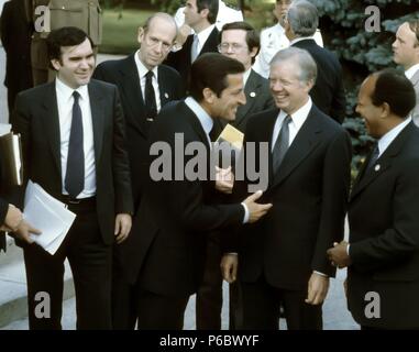 ADOLFO SUAREZ GONZALEZ. Politisch ESPAÑOL. Für die Wahl von Cebreros 1932 -. PRESIDENTE DEL REGIERUNG ESPAÑOL DESDE 1976 AL 1981. FOTO RECIBIENDO DE MADRID AL PRESIDENTE DE EE.UU. JIMMY CARTER. Stockfoto