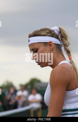 Maria Kirilenko auf dem Bild 2012 Grand Slam Wimbledon Lawn Tennis Championships in 2012. Das Bild aufgenommen wurde, während Alexandra Cadantu. Stockfoto