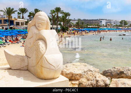 Allgemeine Ansicht der Karousos Strand in Ayia Napa, Zypern Stockfoto