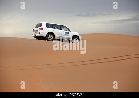 Dubai, Vereinigte Arabische Emirate, Jeep in die Wüste Stockfoto