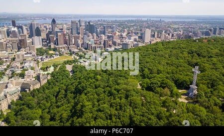 Mount Royal Kreuz oder Croix du Mont Royal, Montreal, Kanada Stockfoto