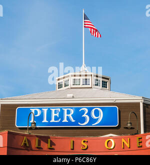 San Francisco, Kalifornien, USA, 2016/04/20: Pier 39, an einem sonnigen Tag. Stockfoto