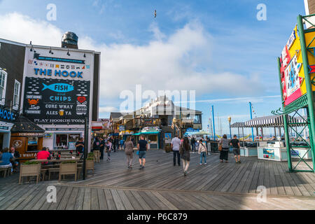 San Francisco, Kalifornien, USA, 2016/04/20: Pier 39, an einem sonnigen Tag. Stockfoto
