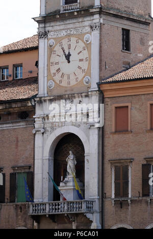 Modena Rathaus an der Piazza Grande, ein UNESCO-Weltkulturerbe, Modena, Italien Stockfoto