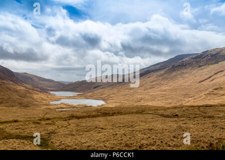 Loch ein Ellen und Loch Airde Gartengestaltung im Glen Mehr, Isle of Mull, Argyll und Bute, Schottland, Großbritannien Stockfoto