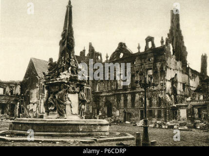 Rathaus, Brunnen, Weltkrieg, Noyon, WK 1, Weltkrieg, Weltkrieg Stockfoto