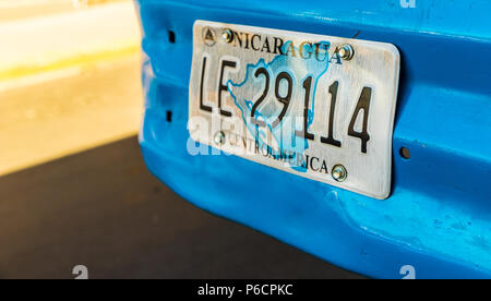 Leon, Nicaragua. Februar 2018. Ein Blick auf einen typischen Nicaraguanischen Nummernschild in Leon, Nicaragua Stockfoto