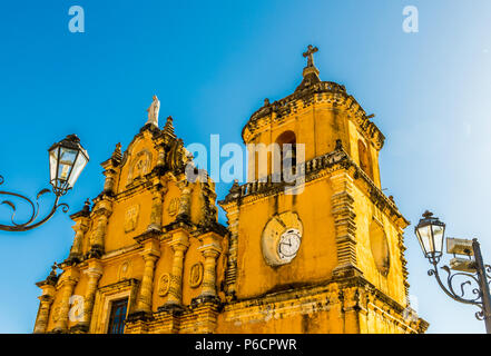 Leon, Nicaragua. Februar 2018. Ein Blick auf die Kathedrale Recoleccion in Leon, Nicaragua Stockfoto