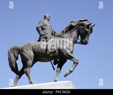 PRIMO DE RIVERA, Miguel. MILITAR Y POLITISCH ESPAÑOL. JEREZ DE LA FRONTERA, 1870 - 1930. ESTATUA ECUESTRE OBRA DE MARIANO BENLLIURE EN JEREZ DE LA FRONTERA. Stockfoto