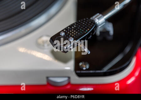 Vintage Stereo Plattenspieler Head Shell. Nahaufnahme Stockfoto