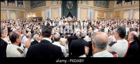 FRANCO Bahamonde, Francisco. MILITAR Y POLITISCH ESPA¿ OL. EL FERROL 1892-1975. JEFE DE ESTADO ESPA¿ OL 1937-1975. APLAUSOS UNANIMES DE LAS CORTES ESPA¿ OLAS, EIN¿ O 1969. Stockfoto