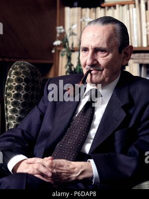 BUERO Vallejo, Antonio. ESCRITOR ESPAÑOL. GUADALAJARA 1916 -. FOTO DE 1990. Stockfoto