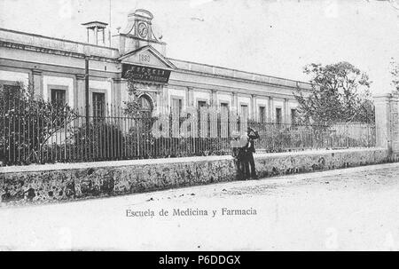 Español: Escuela Facultativa de Medicina del Centro. Década de 1900. 1900 42 Escuelamedicina 1900 Stockfoto