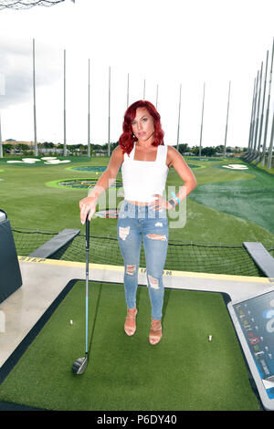 MIAMI GARDENS, FL - 30. Juni: sharna kann Burgess an der Topgolf während Dj Irie Wochenende 2018 Am 30. Juni 2018 in Miami, Florida Personen: sharna kann Burgess Stockfoto