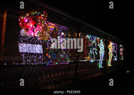 Ballerat, Victoria, Australien, 30. Juni 2018. Ballarat Winter Festival - Ballarat, Victoria, Australien. Gasse Lumieres-Ballarat's Gassen in diesem Winter lokalen Künstler Installationen erhellen die Nacht. Diese lumieres kommen zum Leben jeden Abend bis zum 29. Juli 2018. Credit: Brett Keating/Alamy leben Nachrichten Stockfoto