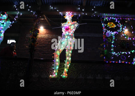 Ballerat, Victoria, Australien, 30. Juni 2018. Ballarat Winter Festival - Ballarat, Victoria, Australien. Gasse Lumieres-Ballarat's Gassen in diesem Winter lokalen Künstler Installationen erhellen die Nacht. Diese lumieres kommen zum Leben jeden Abend bis zum 29. Juli 2018. Credit: Brett Keating/Alamy leben Nachrichten Stockfoto