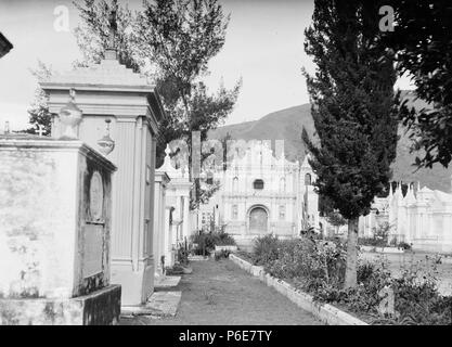 Español: Cementerio e Iglesia de San Lázaro de Antigua Guatemala, 1916. 1916 73 San Lazaro Friedhof 1916 Stockfoto