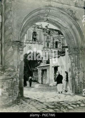 Español: Iglesia de San Francisco Antigua Guatemala en 1920. Estado de Las ruinas Tras el terremoto de 1917/1918. 1920 73 Sanfrancisco Antigua Stockfoto