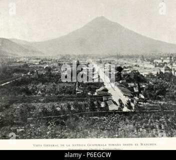 Español: Vista de la Ciudad de Antigua desde el Cerro del Manchén, al Norte. 1896 66 Panoramaantigua 1896 Stockfoto