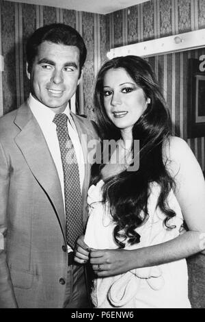 ISABEL PANTOJA. MARIA ISABEL PANTOJA MARTIN. CANTANTE ESPAÑOLA. SEVILLA 1956 -. JUNTO A SU MARIDO, EL TORERO FRANCISCO RIVERA PAQUIRRI. AÑO 1982. Stockfoto