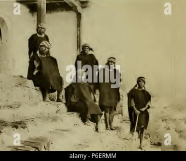 Englisch: Männer aus San Antonio Palopo, Sololá, Guatemala im Jahr 1895. 1899 73 Sanantoniopalopohombre 1895 Stockfoto