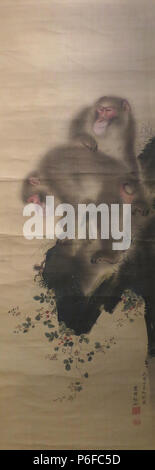 Affen Spielen mit einer Krabbe. 1787 1 'Monkeys Spielen mit einer Krabbe" von Sosen Mori, 1787 Dayton Art Institute Stockfoto