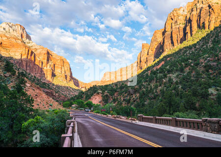 Schöne Zion National Park an einem sonnigen Tag, Utah, USA. Stockfoto