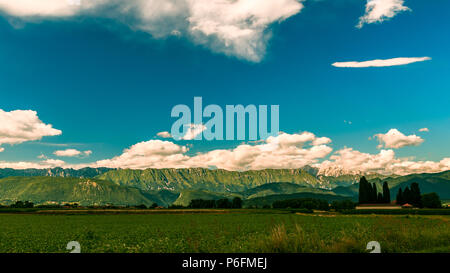 Der Sturm ist vorbei und der Himmel von Friuli Venezia-Giulia ist leer und klare Stockfoto