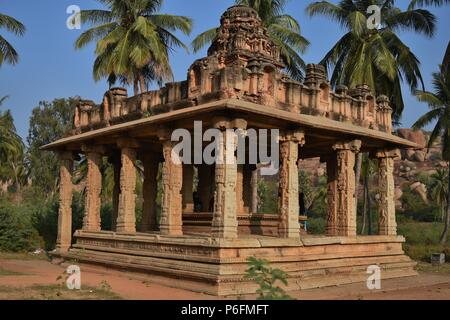 Die Vervollkommnung des Gejjala Mandapa, begrüßt Sie zu Vijay Vitthala Temple, Hampi, Karnataka. Stockfoto