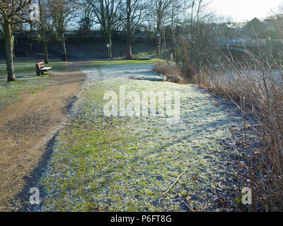 Frosty Morning Riverside Gardens Ilkley West Yorkshire UK Stockfoto