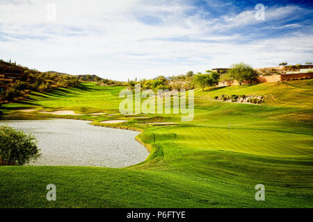 Eagle Mountain Golf Club Loch Nr. 18, Fountain Hills, Arizona. Stockfoto