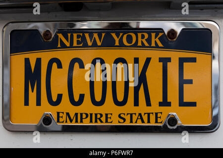 Juni 3, 2018 - New York, New York - License Plate liest MCCOOKIE, New York State Stockfoto