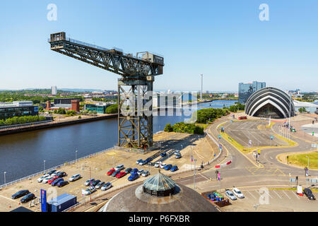 Blick nach Westen entlang den Fluss Clyde mit dem anderston Kran, das gürteltier Konzerthalle, Teil der Schottischen Ausstellungs- und Konferenzzentrum, BBC und Stockfoto