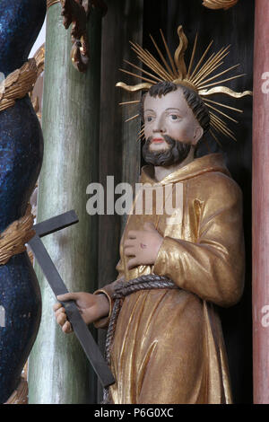 Saint Francis, Statue auf dem Altar der Heiligen Cyrill und Methodius in der Kirche der Geburt der Jungfrau Maria in Svetice, Kroatien Stockfoto